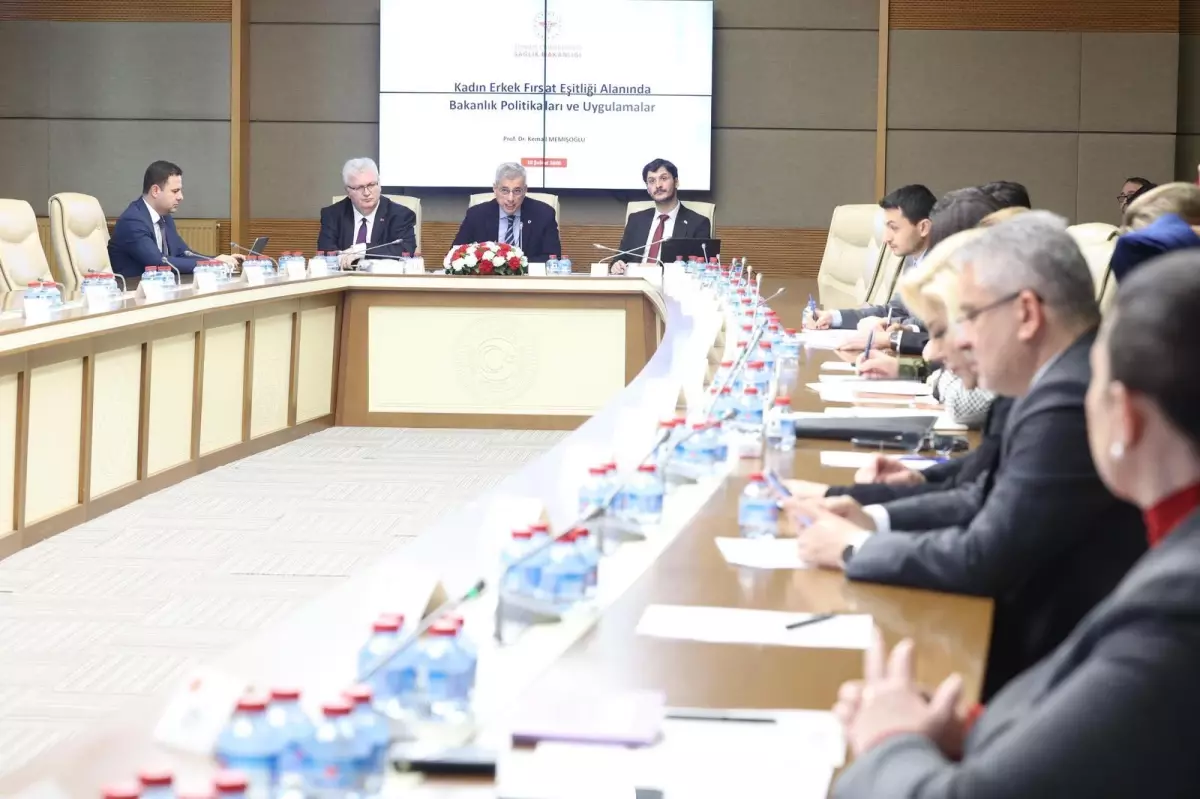 Bakan Memişoğlu’ndan Sağlık Sistemi Mesajı: “Günde 3 Milyon Hizmet” ve HPV Aşısında Kritik Bekleyiş!