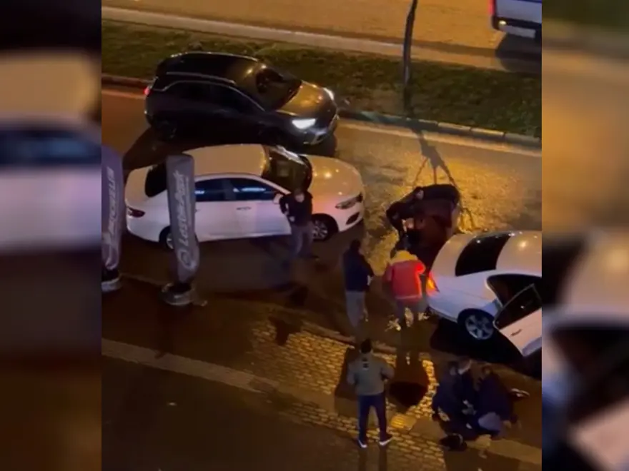 Bomba imha ekipleri olay yerinde