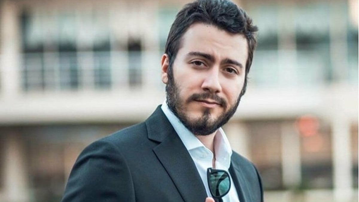 Enes Batur Havalimanında Gözaltına Alındı: Mahkemeden Adli Kontrol Kararıyla Serbestlik