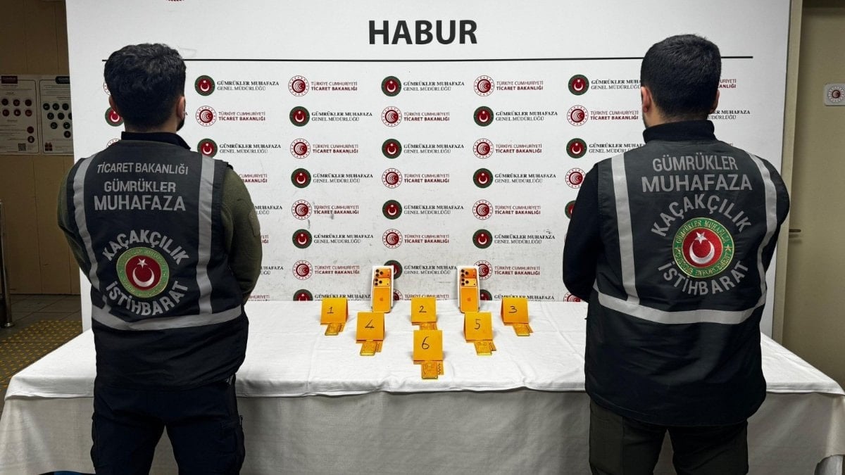 Habur Gümrük Kapısı’nda ayakkabılara gizlenen 41 kilo kaçak altın ele geçirildi